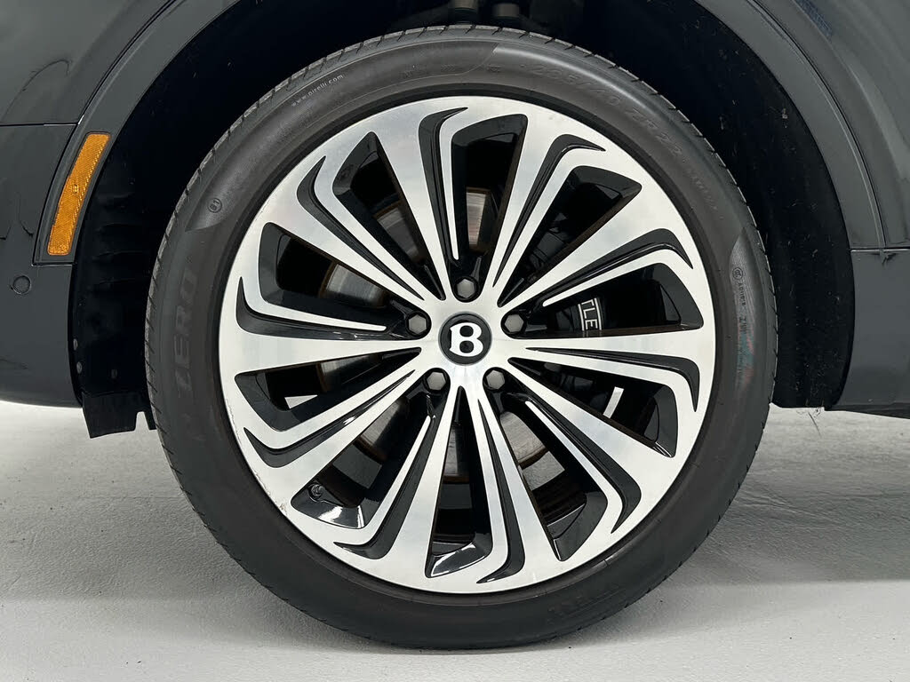 2023 Bentley Bentayga V8 AWD photo 9