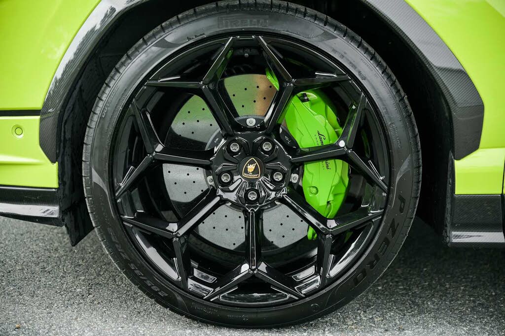 2024 Lamborghini Urus Performante AWD photo 8