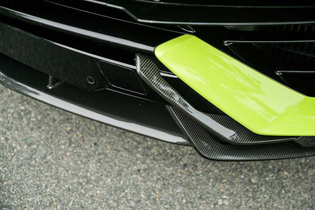 2024 Lamborghini Urus Performante AWD photo 9