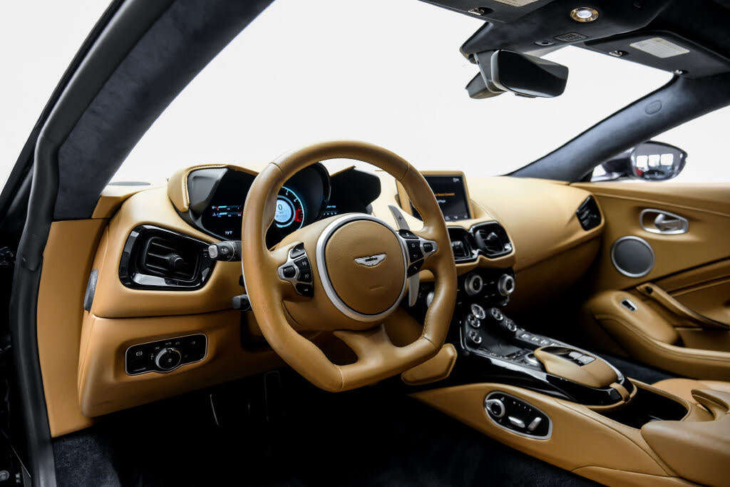 2020 Aston Martin Vantage RWD photo 5