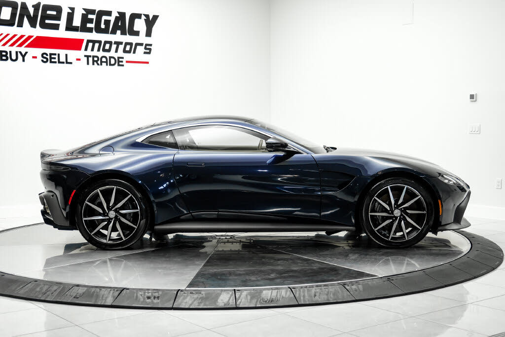 2020 Aston Martin Vantage RWD photo 8