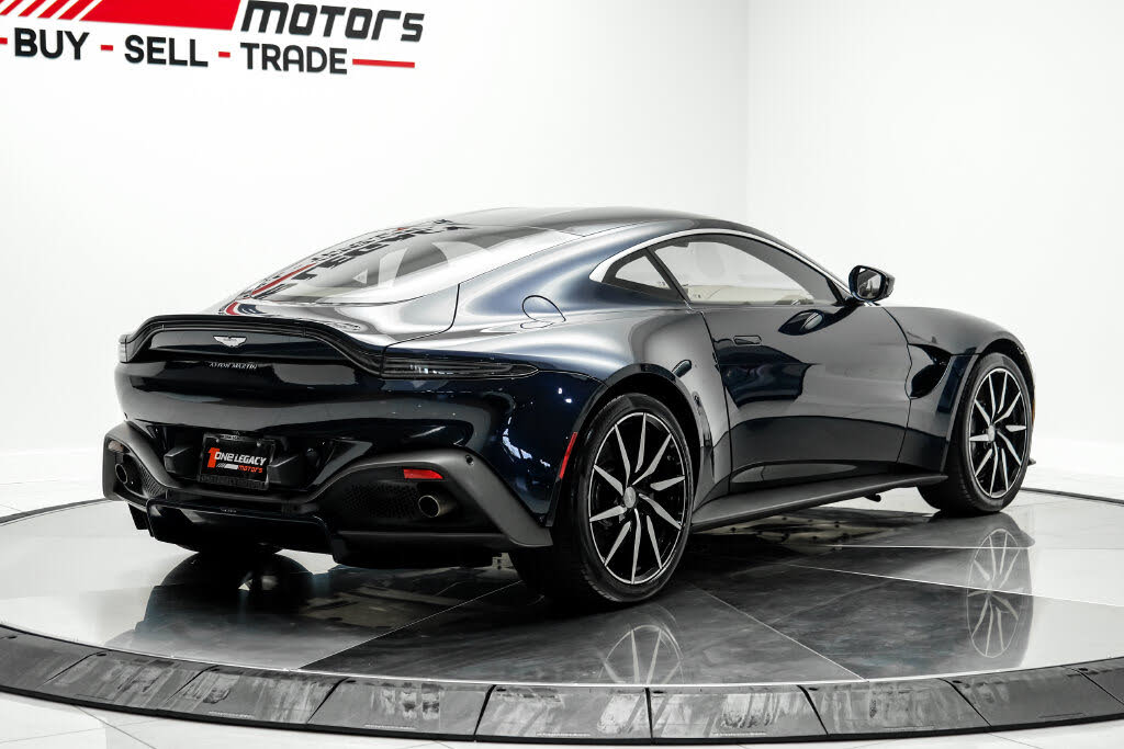 2020 Aston Martin Vantage RWD photo 9