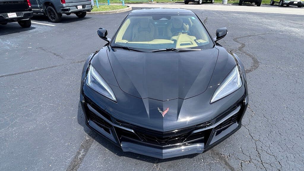 2024 Chevrolet Corvette Z06 3LZ Convertible RWD photo 2