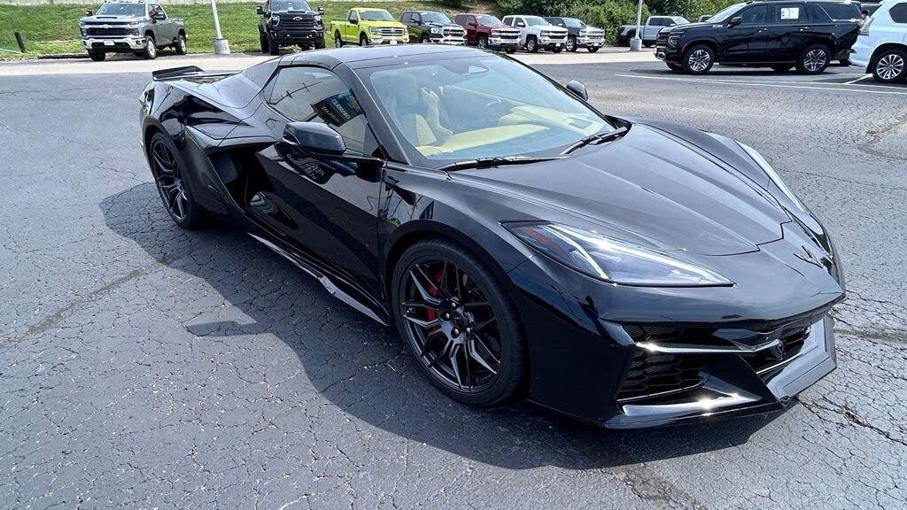 2024 Chevrolet Corvette Z06 3LZ Convertible RWD photo 3