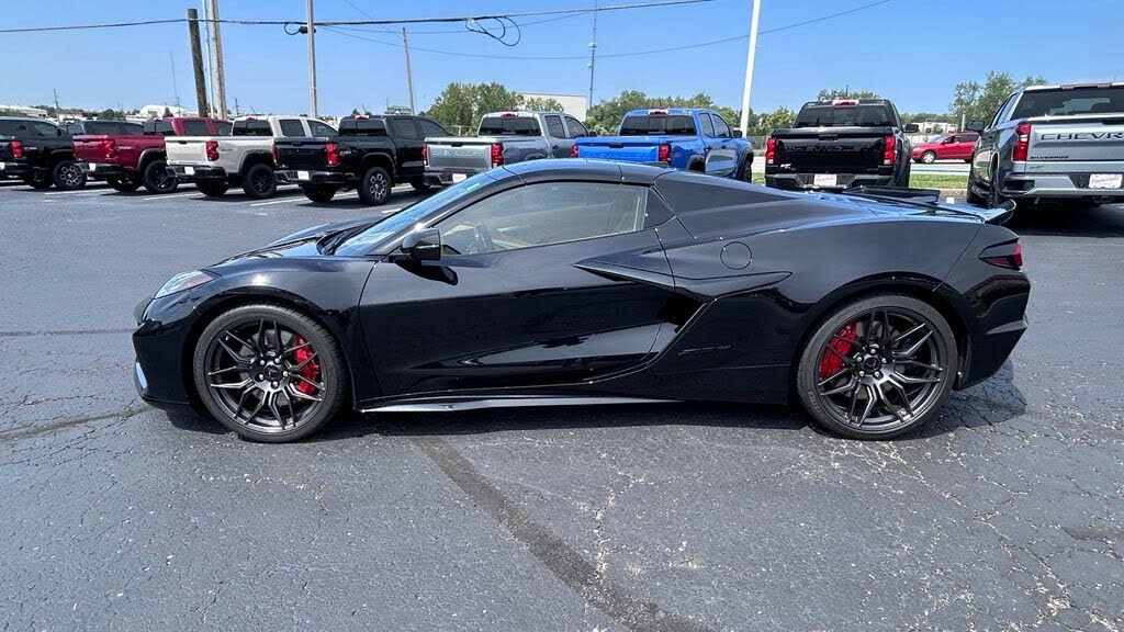 2024 Chevrolet Corvette Z06 3LZ Convertible RWD photo 8
