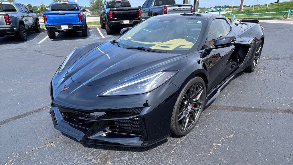 2024 Chevrolet Corvette Z06 3LZ Convertible RWD photo 9