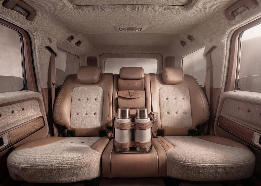 2027 Mercedes-Benz G-Class AMG G 63 4MATIC photo 3 of 16