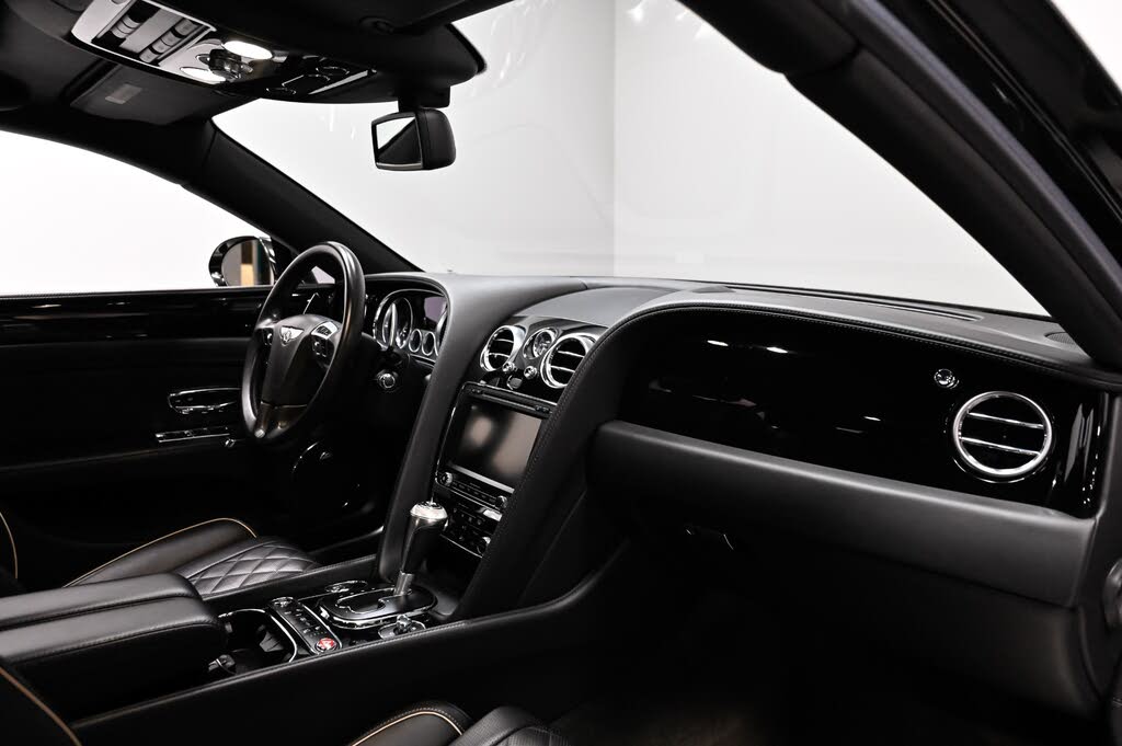 2017 Bentley Flying Spur V8 S AWD photo 24