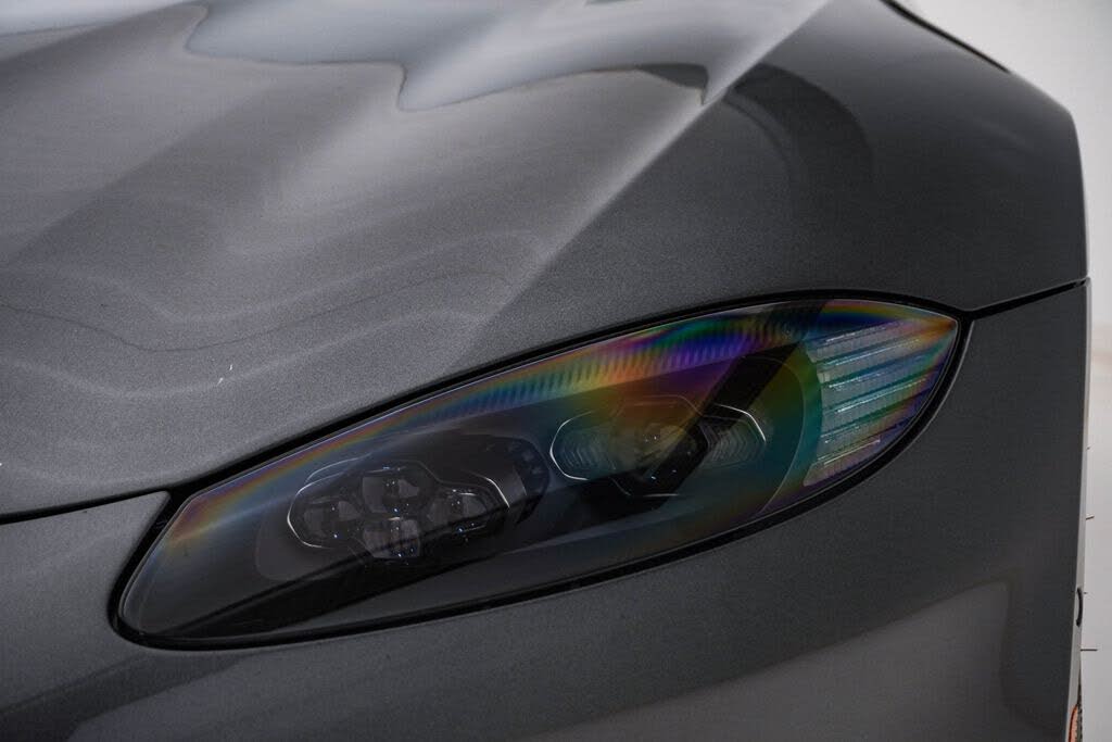 2019 Aston Martin Vantage RWD photo 6