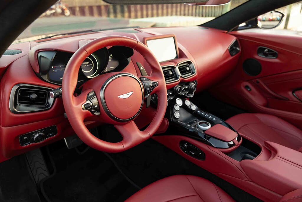 2023 Aston Martin Vantage photo 12