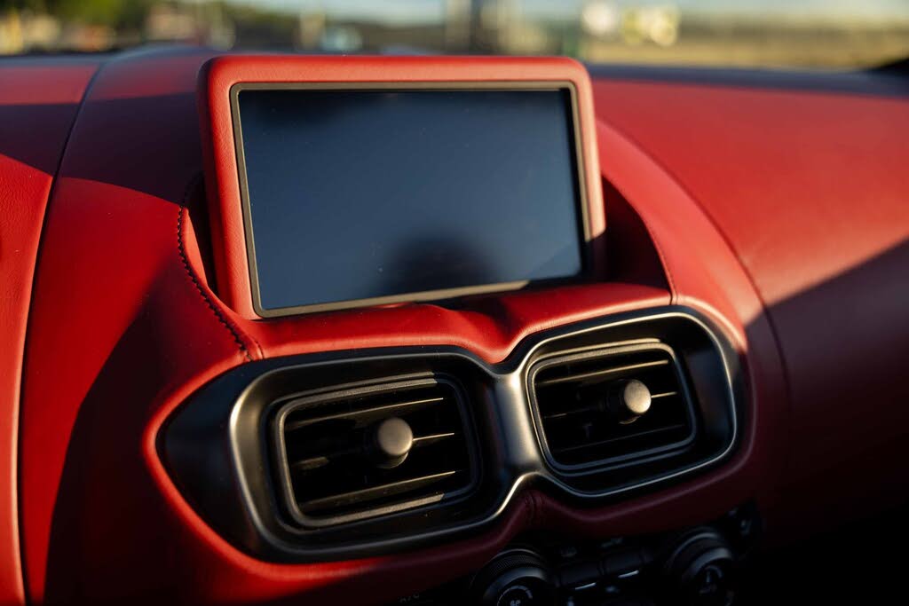 2023 Aston Martin Vantage photo 13
