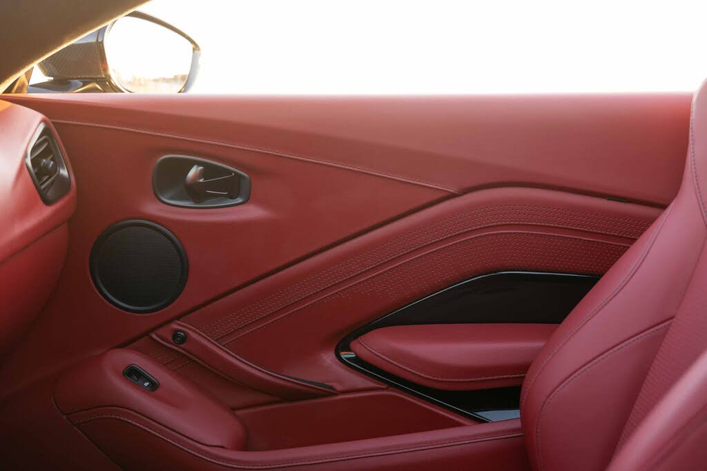 2023 Aston Martin Vantage photo 18