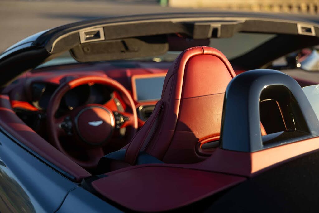 2023 Aston Martin Vantage photo 23