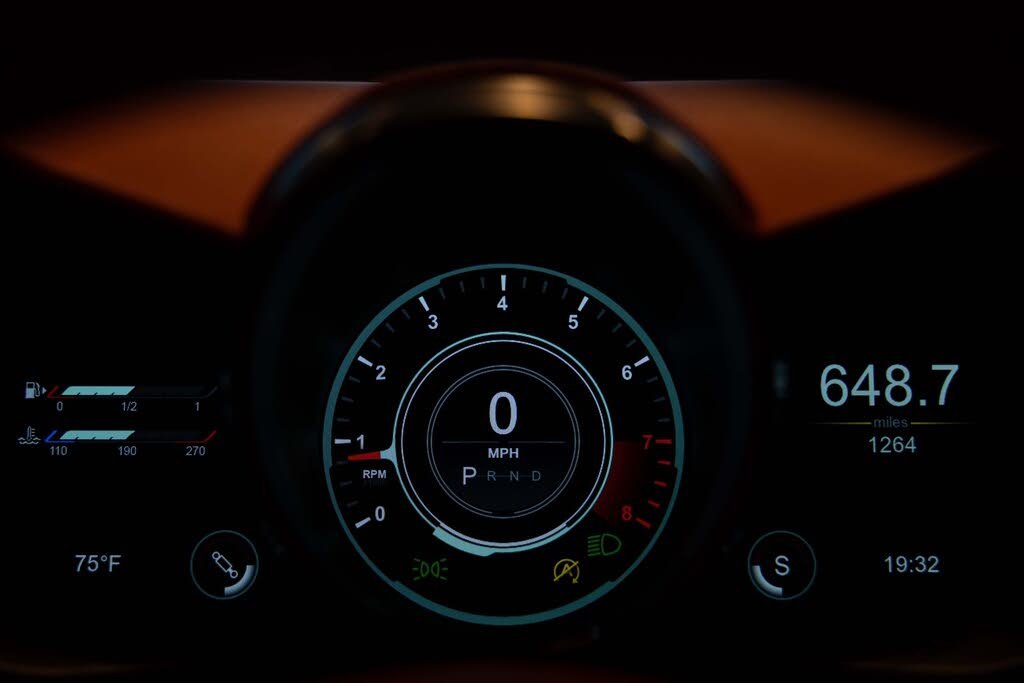 2023 Aston Martin Vantage photo 10