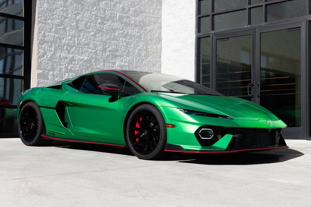2026 Lamborghini Temerario AWD