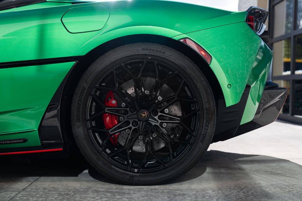 2026 Lamborghini Temerario AWD photo 11