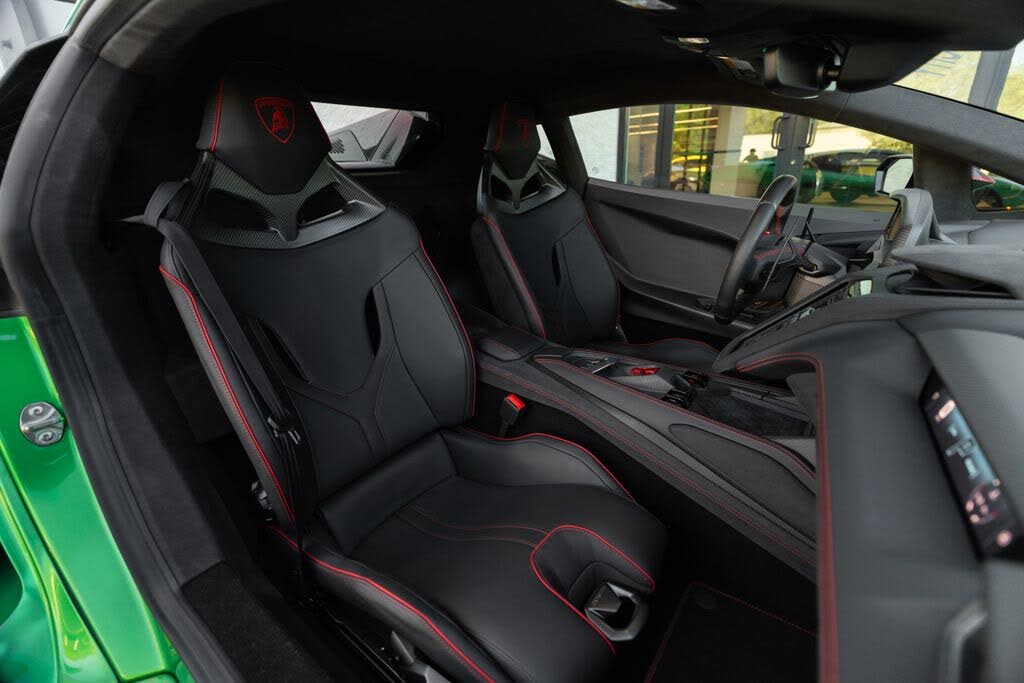 2026 Lamborghini Temerario AWD photo 17