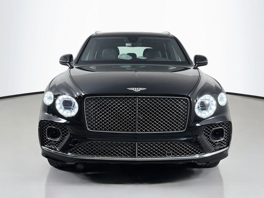2023 Bentley Bentayga Azure V8 AWD photo 2