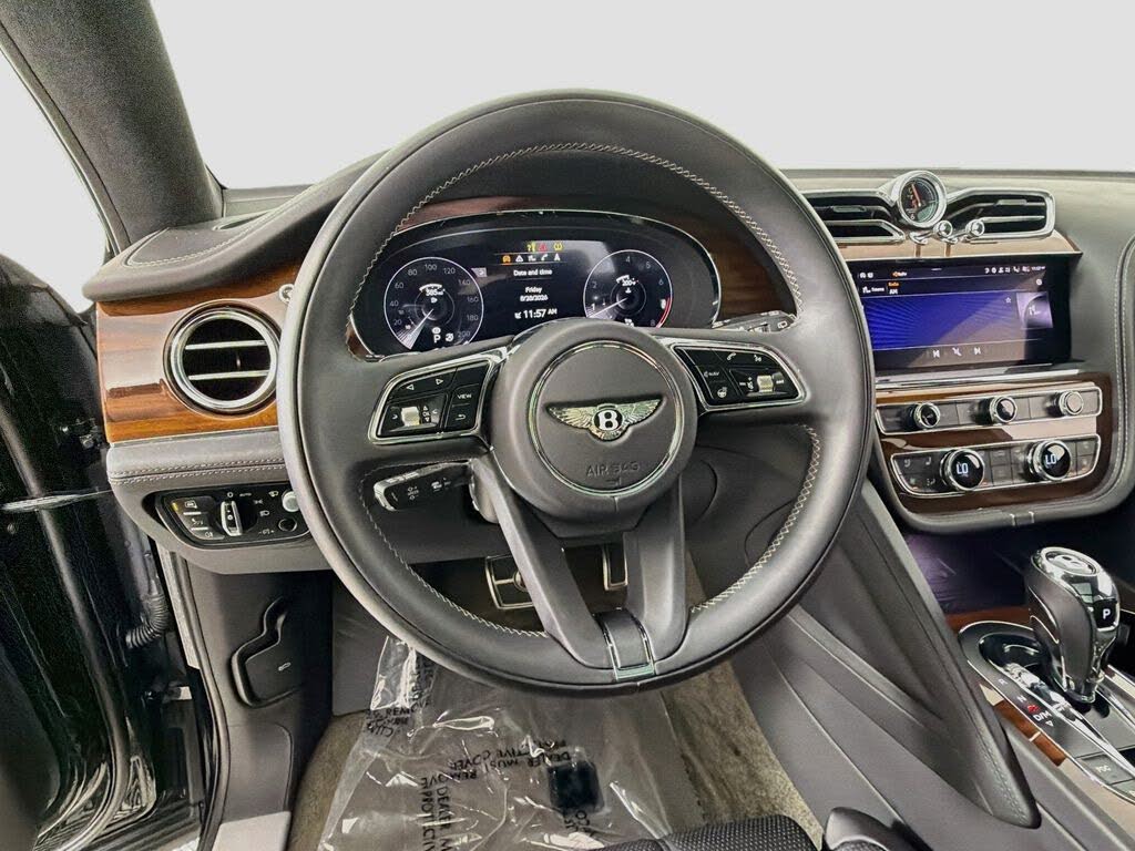 2023 Bentley Bentayga Azure V8 AWD photo 11