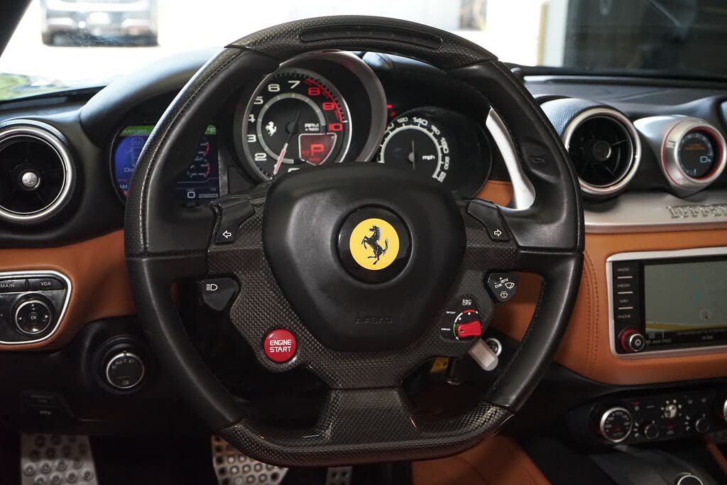 2016 Ferrari California T Roadster photo 11