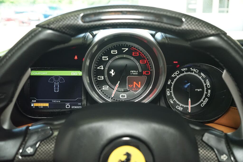 2016 Ferrari California T Roadster photo 12