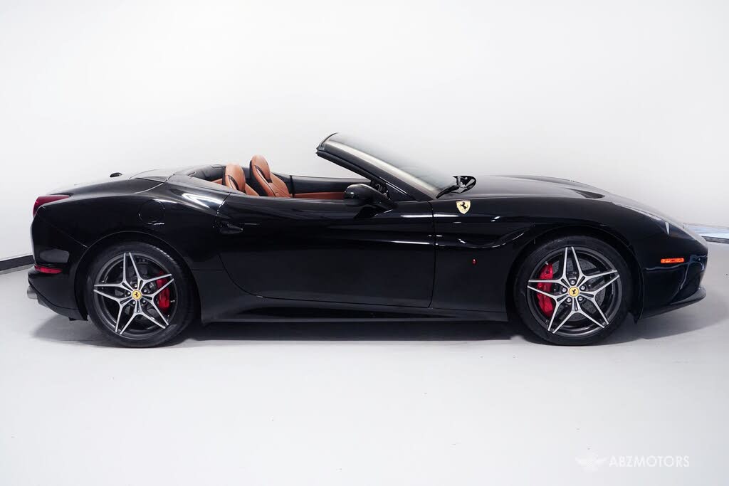 2016 Ferrari California T Roadster photo 3