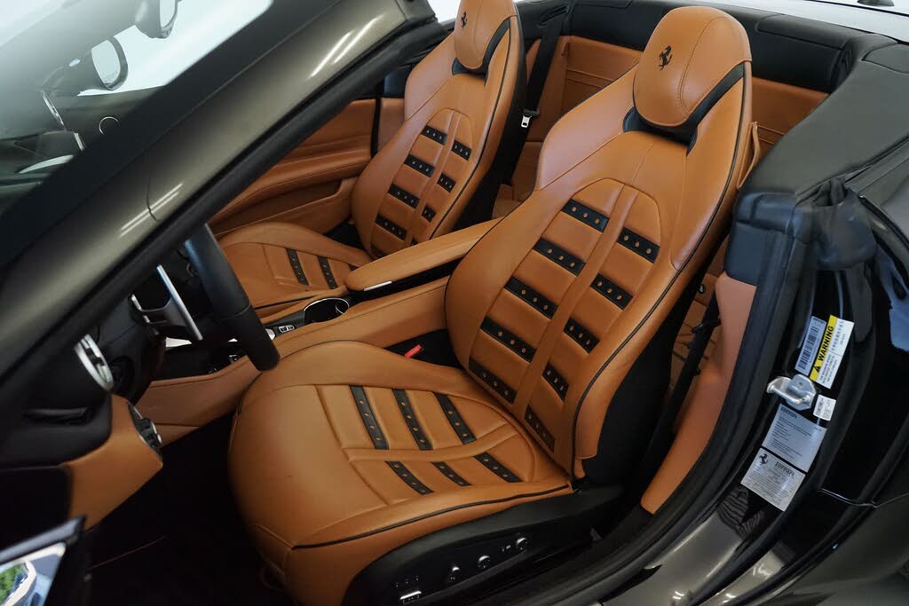 2016 Ferrari California T Roadster photo 8