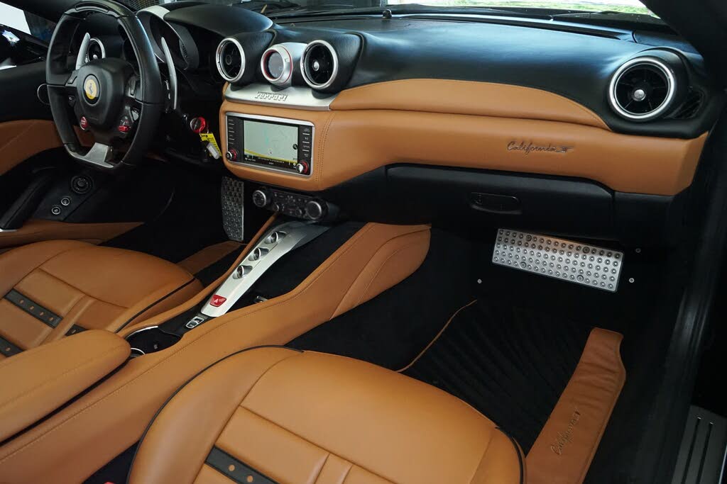 2016 Ferrari California T Roadster photo 10
