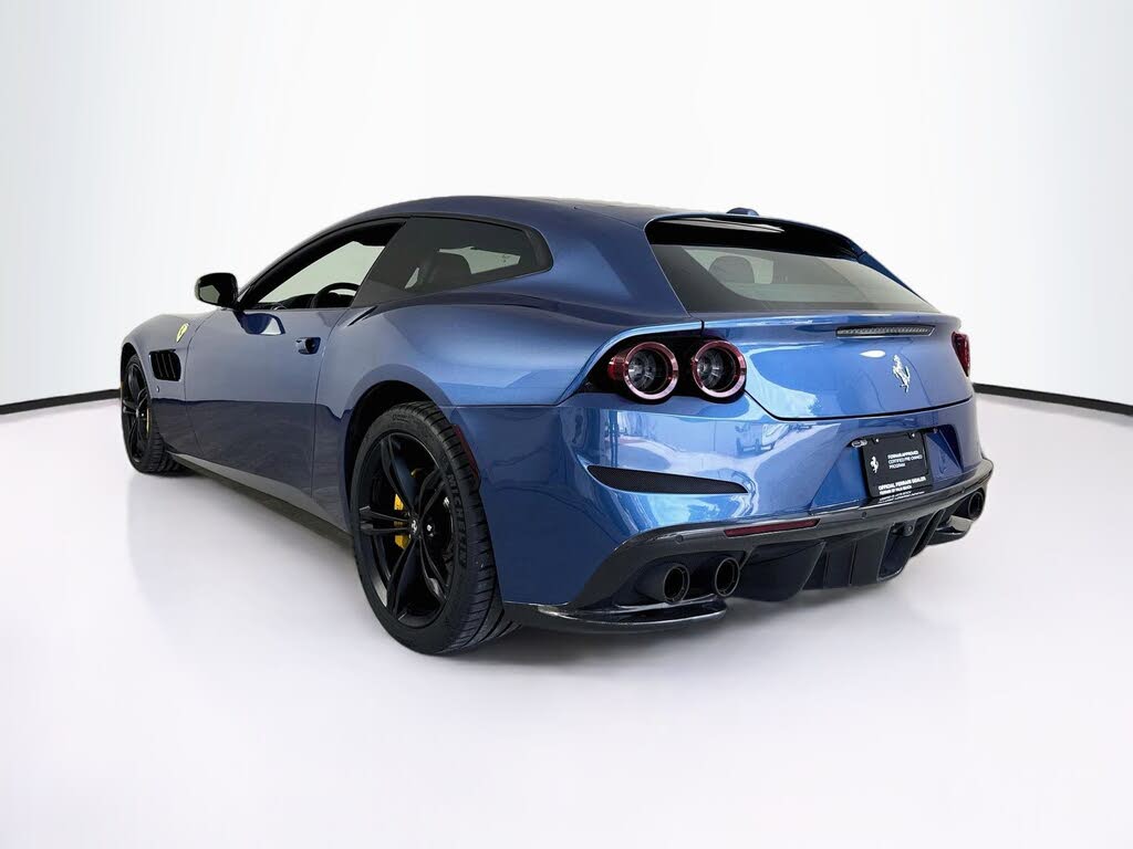 2017 Ferrari GTC4Lusso AWD photo 5