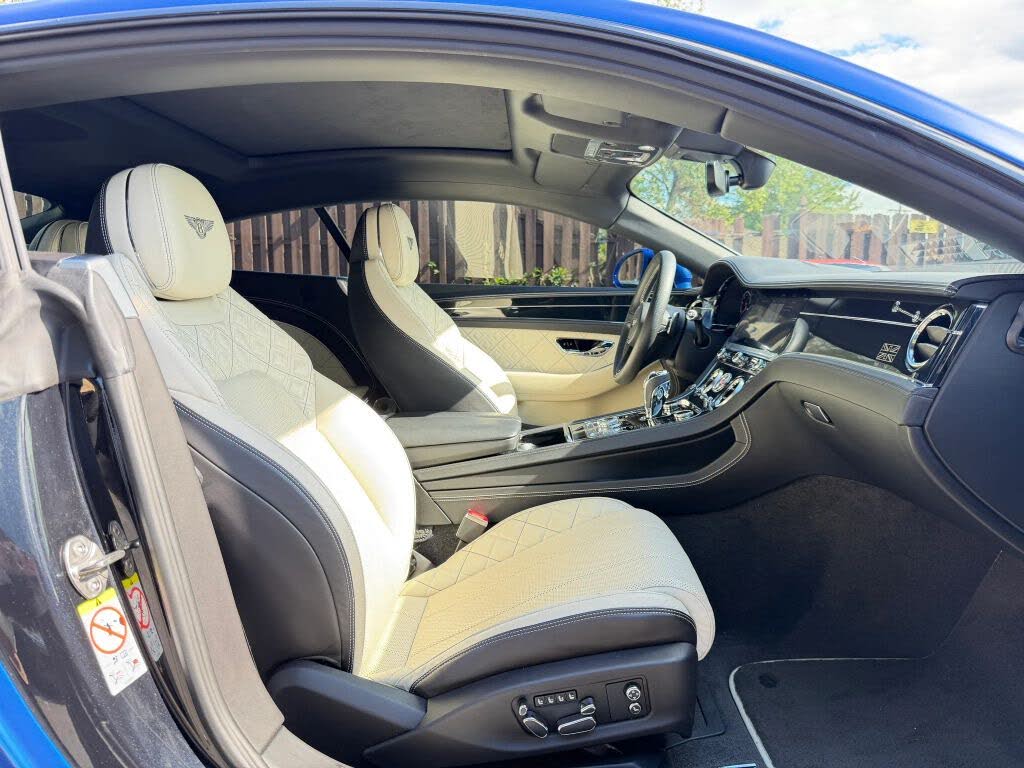 2020 Bentley Continental GT AWD photo 24