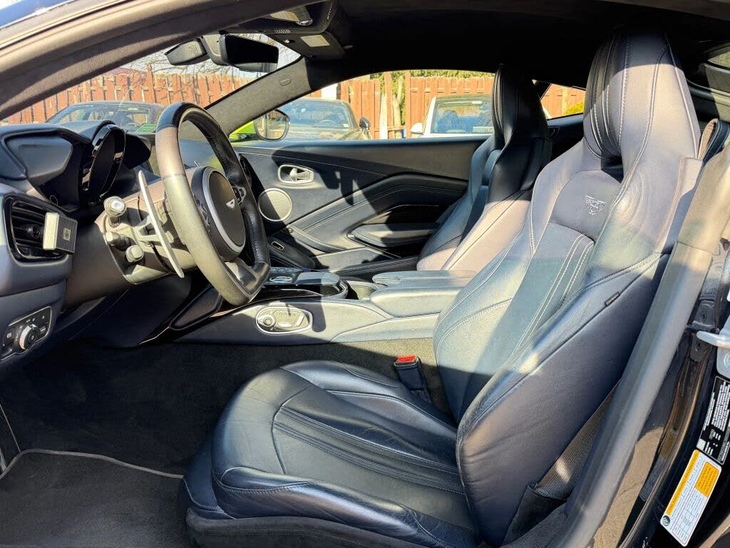 2020 Aston Martin Vantage RWD photo 11
