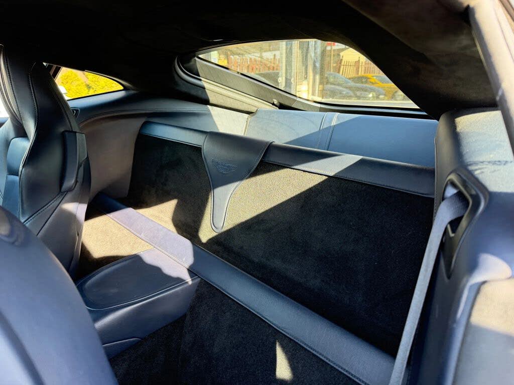 2020 Aston Martin Vantage RWD photo 13