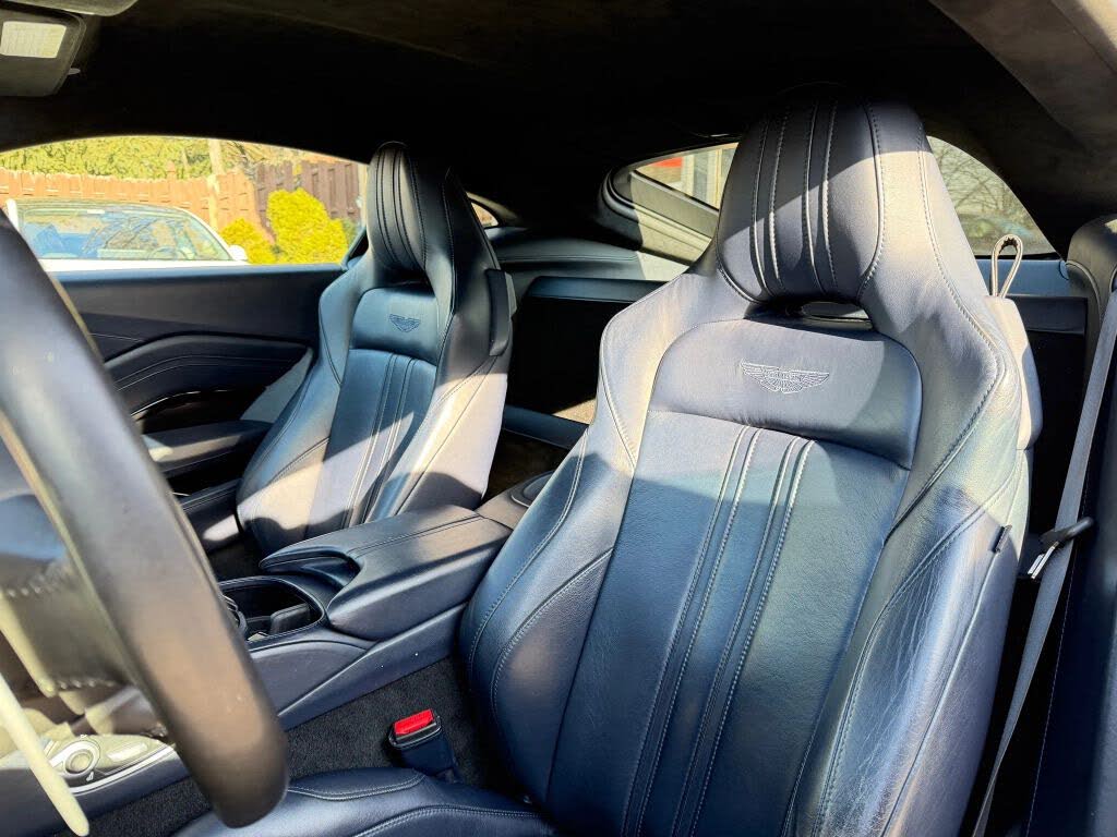 2020 Aston Martin Vantage RWD photo 14