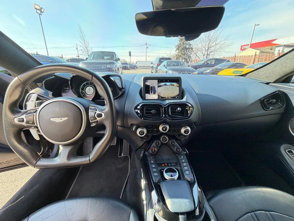 2020 Aston Martin Vantage RWD photo 15