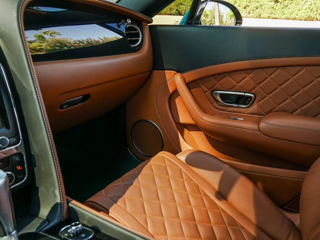 2017 Bentley Continental GT V8 S AWD photo 18