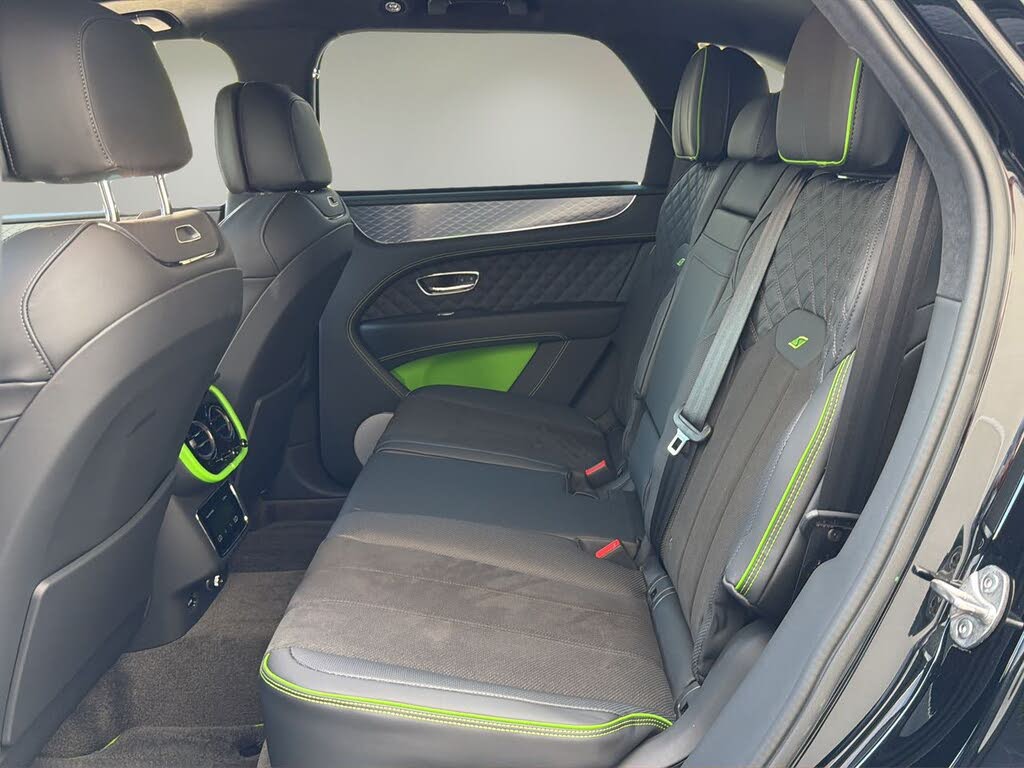 2025 Bentley Bentayga V8 AWD photo 15