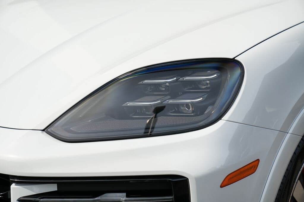 2026 Porsche Cayenne Coupe GTS AWD photo 7 of 24