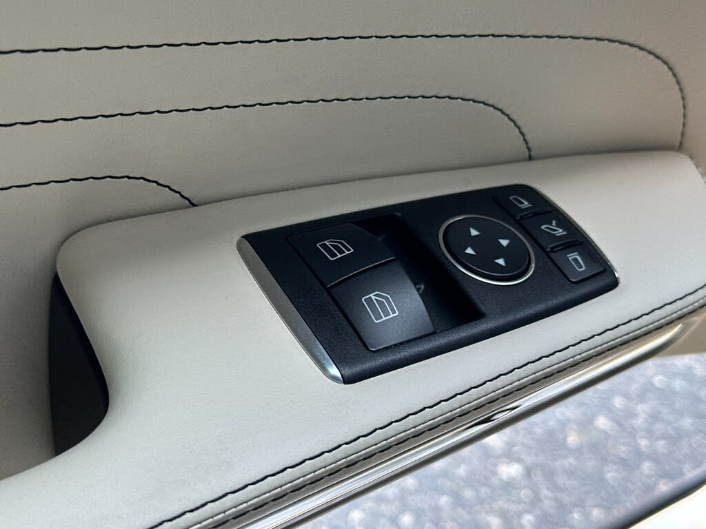2011 Mercedes-Benz SLS AMG photo 13