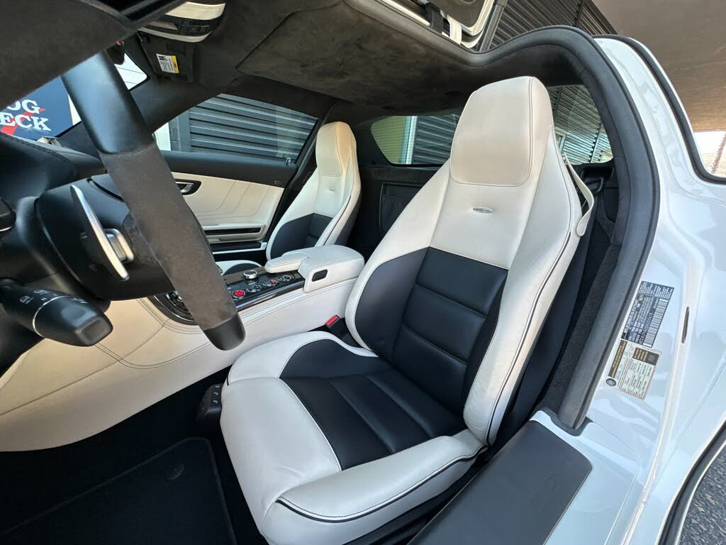 2011 Mercedes-Benz SLS AMG photo 5
