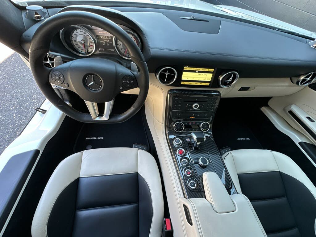 2011 Mercedes-Benz SLS AMG photo 6