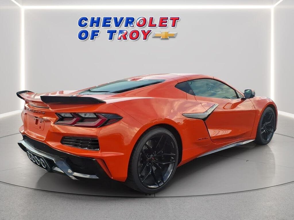 2027 Chevrolet Corvette Z06 1LZ Coupe RWD photo 9