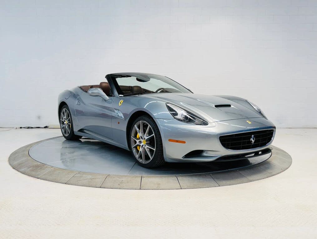 2010 Ferrari California GT Convertible photo 2