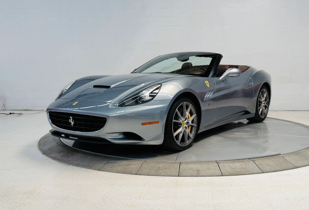 2010 Ferrari California GT Convertible photo 11