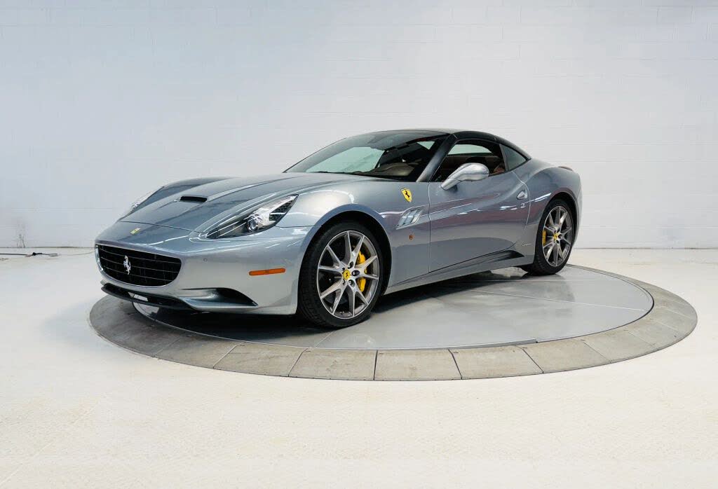 2010 Ferrari California GT Convertible photo 12