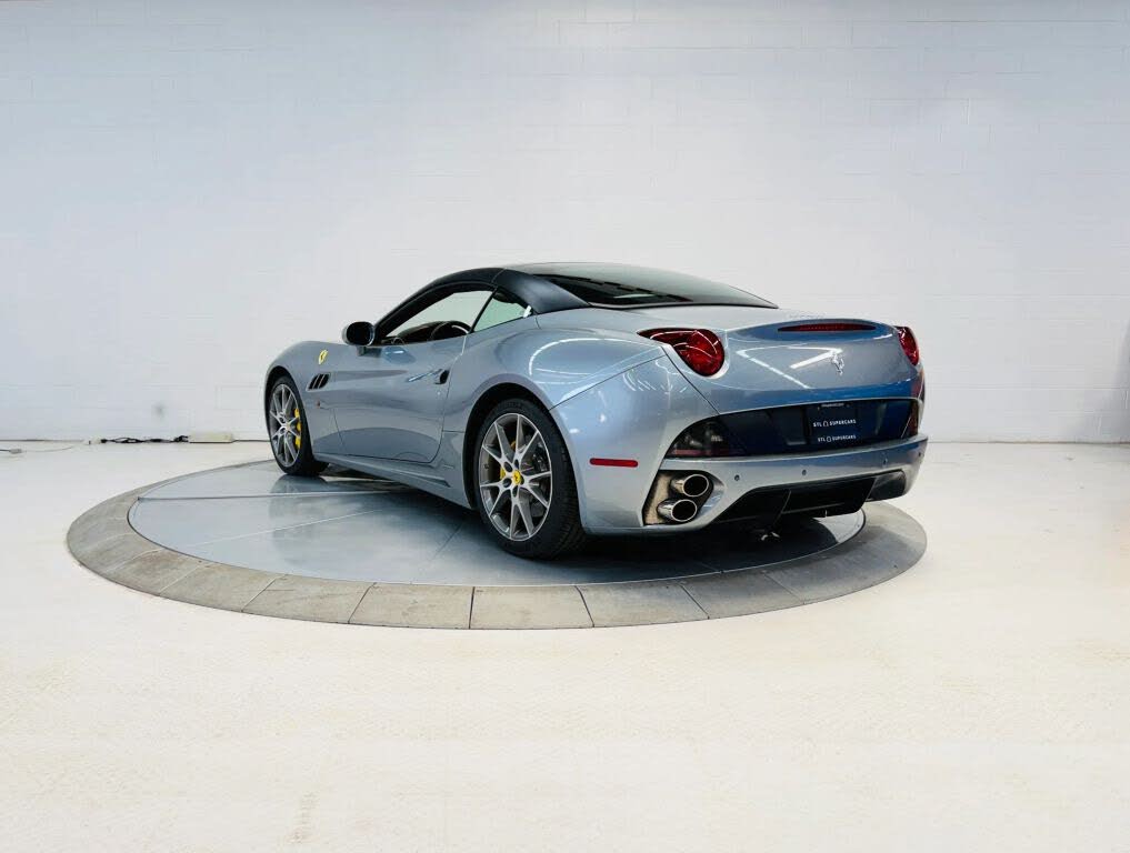 2010 Ferrari California GT Convertible photo 15