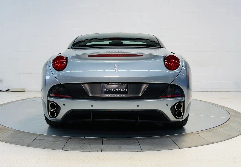 2010 Ferrari California GT Convertible photo 16
