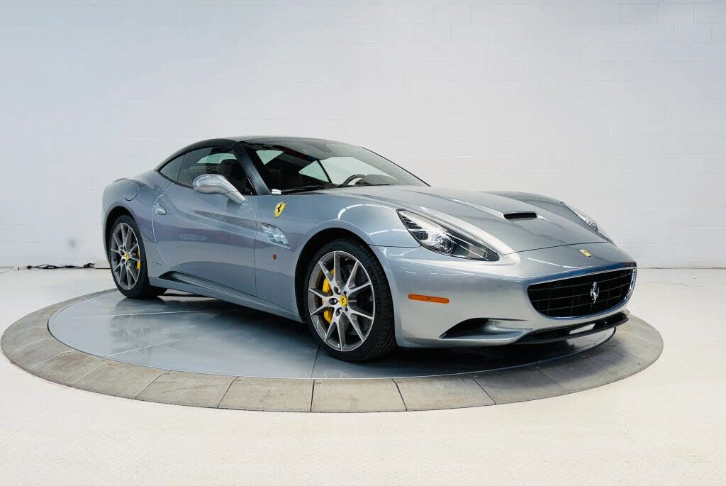 2010 Ferrari California GT Convertible photo 17