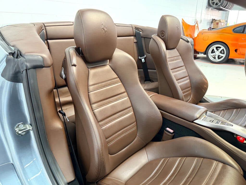 2010 Ferrari California GT Convertible photo 19