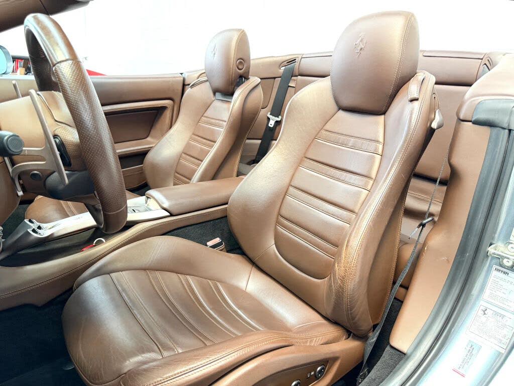 2010 Ferrari California GT Convertible photo 4