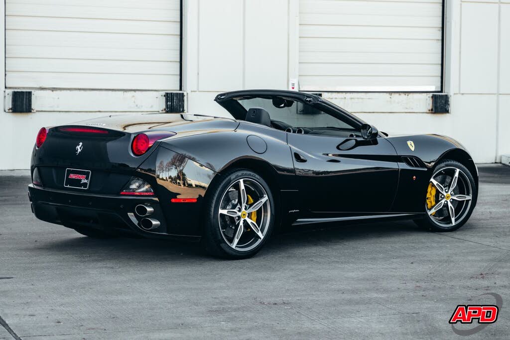 2014 Ferrari California Roadster photo 5